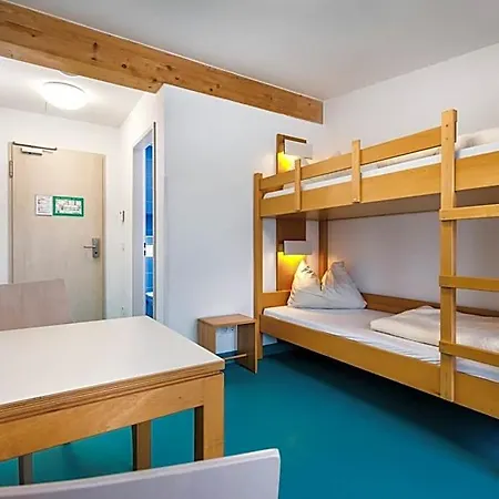 Jugendherberge Bad Toelz Hostel *